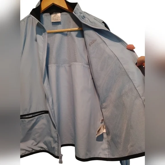 Adidas women's lightweight jacket - Picture 4 of 5